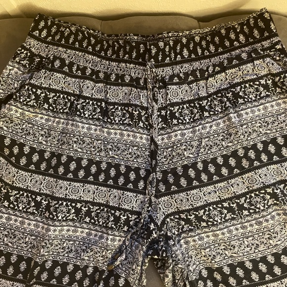 Paisley Palazzo Pant - Picture 3 of 4